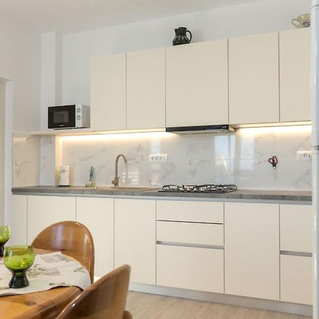 Apartment Bellevue - Pul331 By Interhome Pjescana Uvala Buitenkant foto